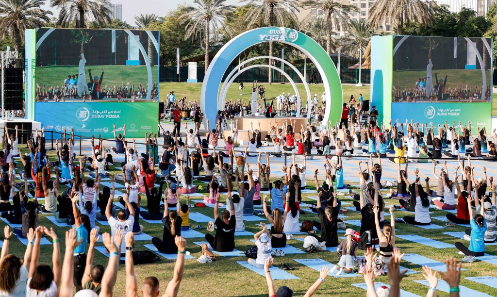Residents participating in outdoor community workouts during Dubai Fitness Challenge 2026